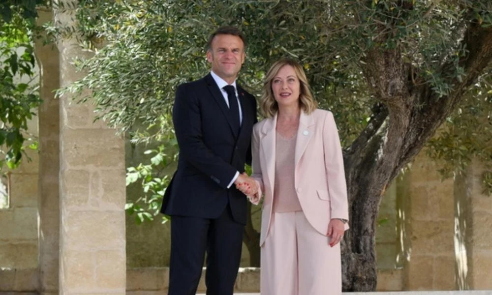 EE: Επέπληξε τη Γαλλία και την Ιταλία για μεγάλα ελλείμματα